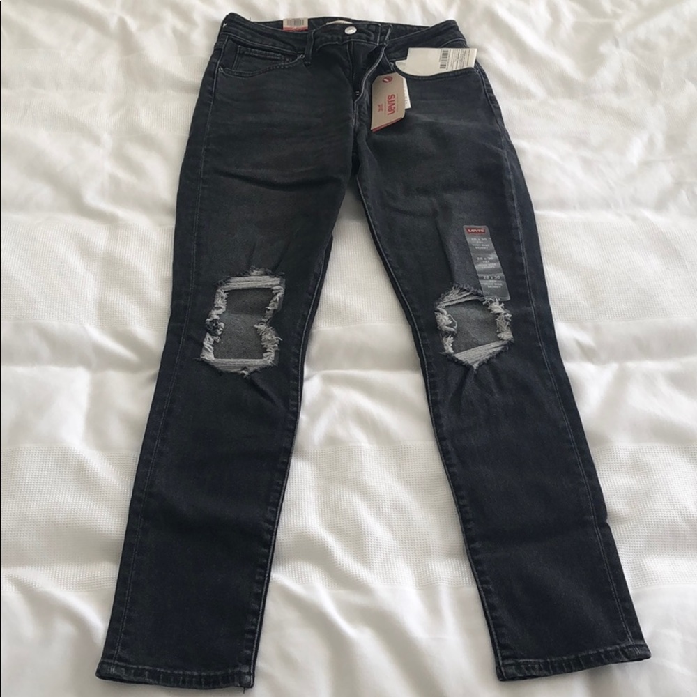LEVI’S JEANS